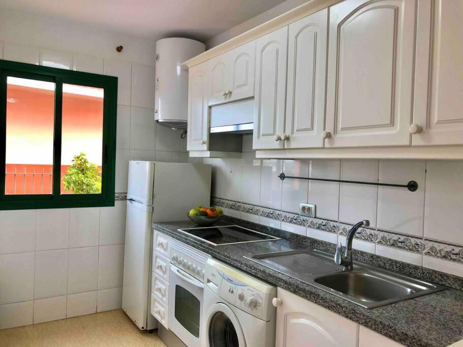 Luminoso Apartamento Con Piscina Y Parking Appartamento Puerto de la Cruz  Esterno foto